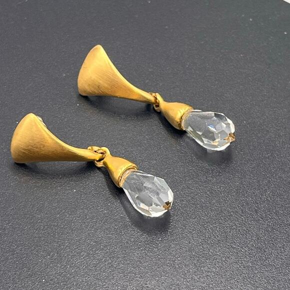 Gold Plated Faceted Teardrop Glass Crystal Bling Drop Dangle Earrings - Picture 2 of 9